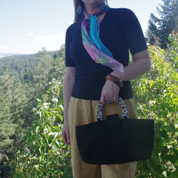 Cute Black Knit Ladies Top By RW & Co - Picture 1 of 4